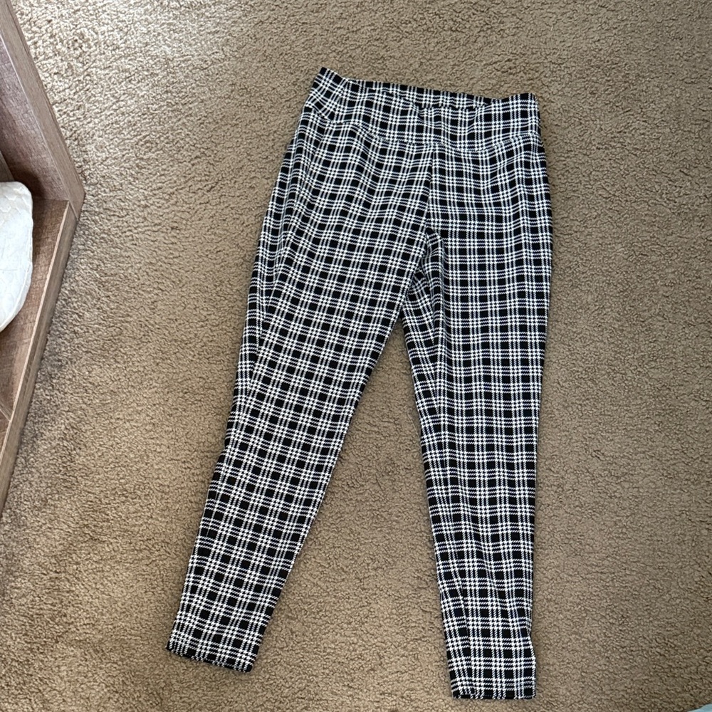 GAP Black and White Plaid Capris